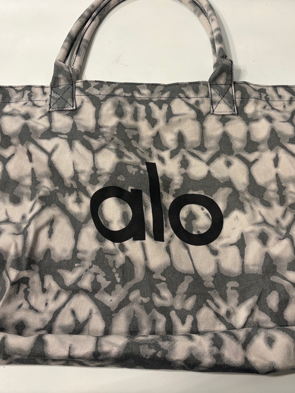 ALO Yoga Grey and Cream Tie-Dye Canvas Tote